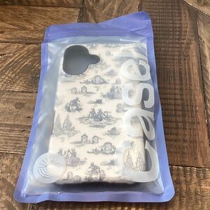 Casely Blue and White Scenic iPhone 16 Case